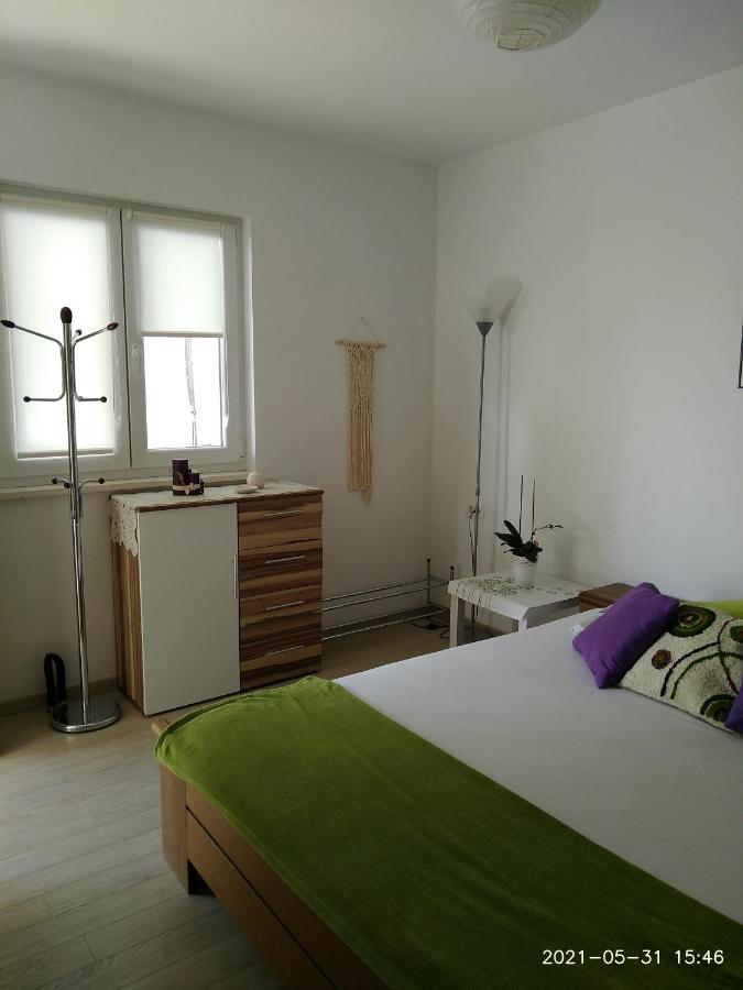 Private Pool And Sea View Apartment Omiš Extérieur photo